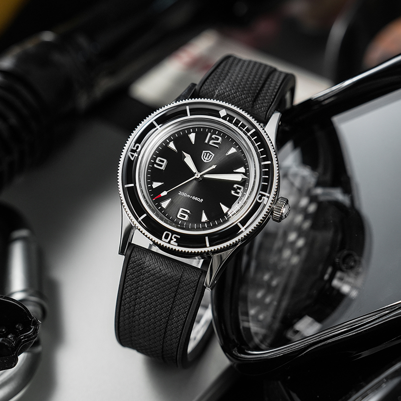 Smartwatch Luxury Watches - Watchdives WD50Q Men's Watch VH31 Quartz