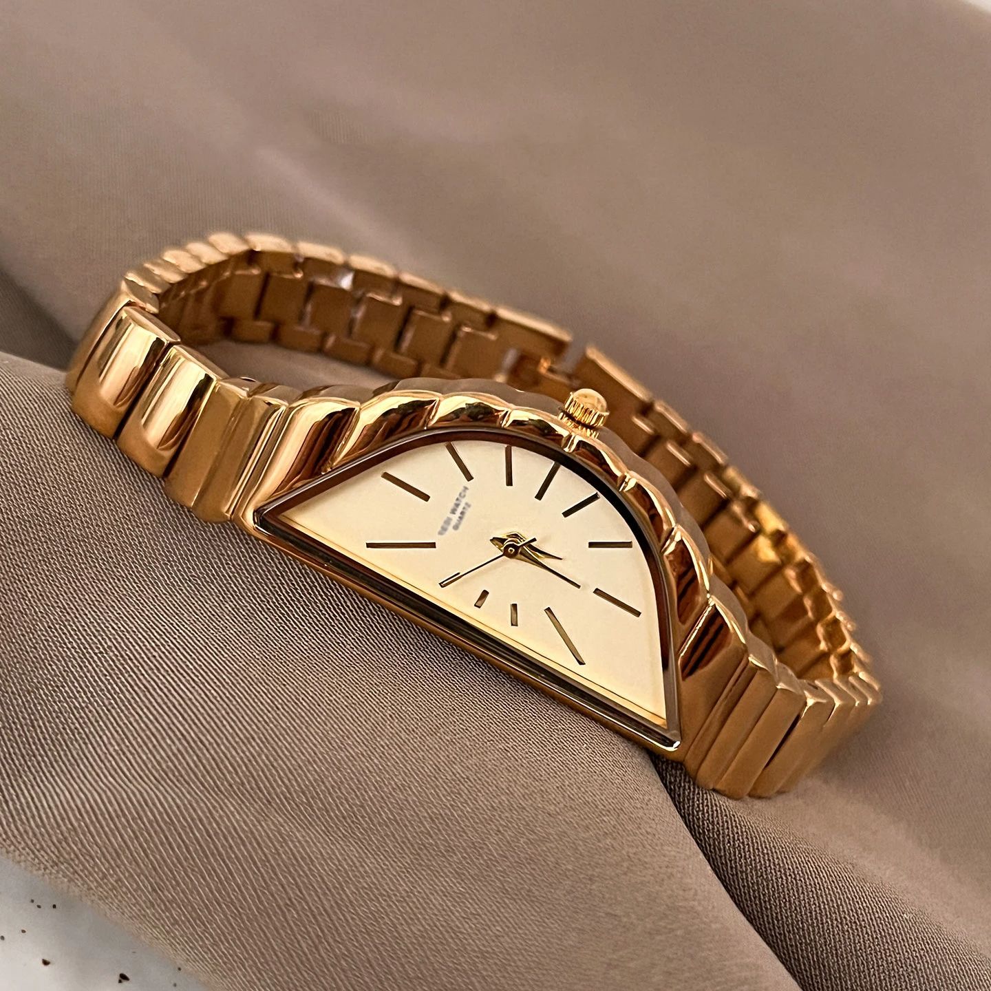 NEW Fashion Design Women's Wat - Analog Quartz Watch ulasan dan harga